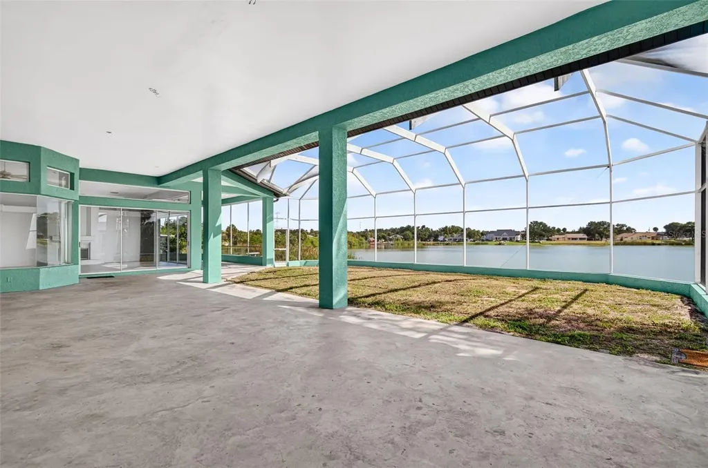 8911 Riverlachen Way Riverview FL 33578
