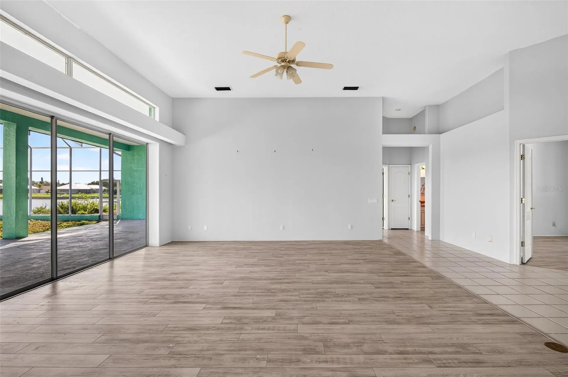 8911 Riverlachen Way Riverview FL 33578