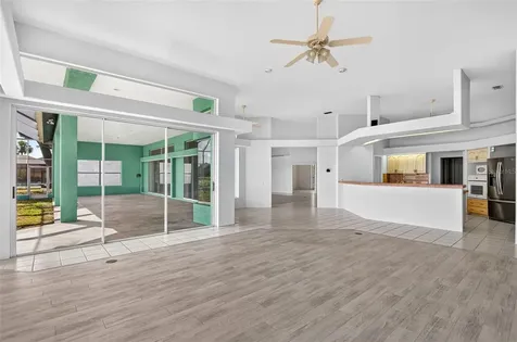 8911 Riverlachen Way Riverview FL 33578