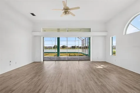 8911 Riverlachen Way Riverview FL 33578