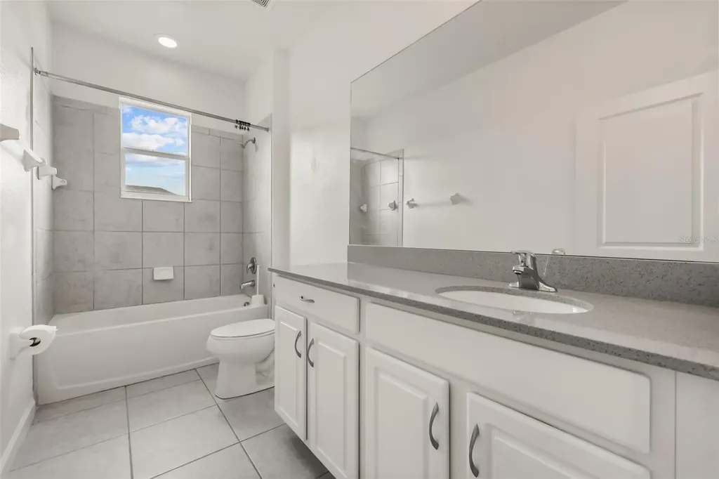 1078 Castlevecchio Loop Orlando FL 32825