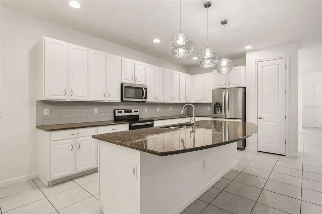 1078 Castlevecchio Loop Orlando FL 32825