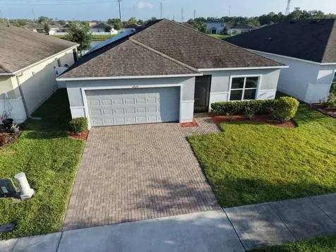 4529 Lake Russell Road Kissimmee FL 34746