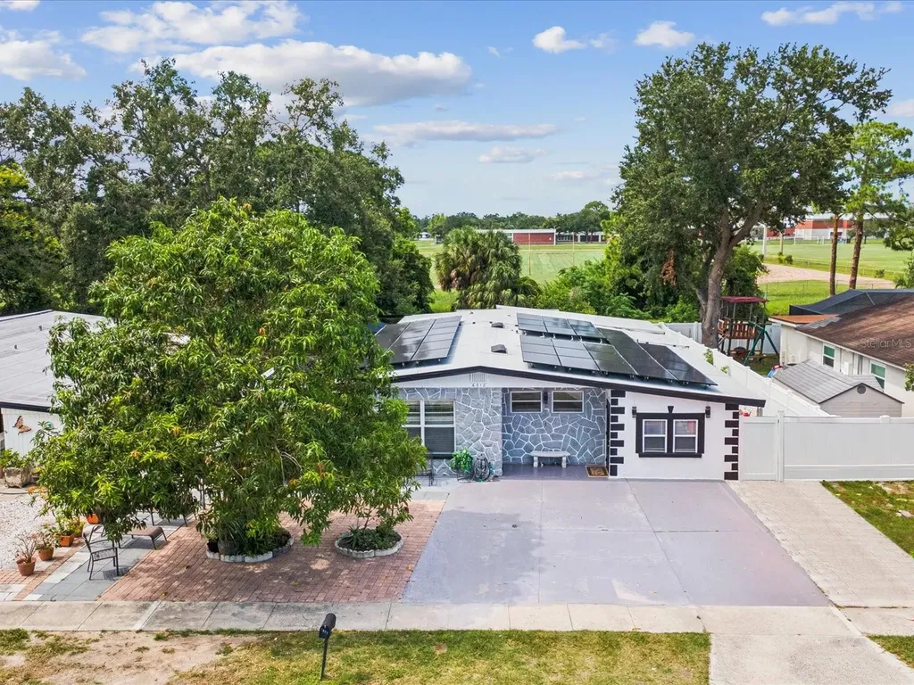 6518 S West Shore Circle Tampa FL 33616