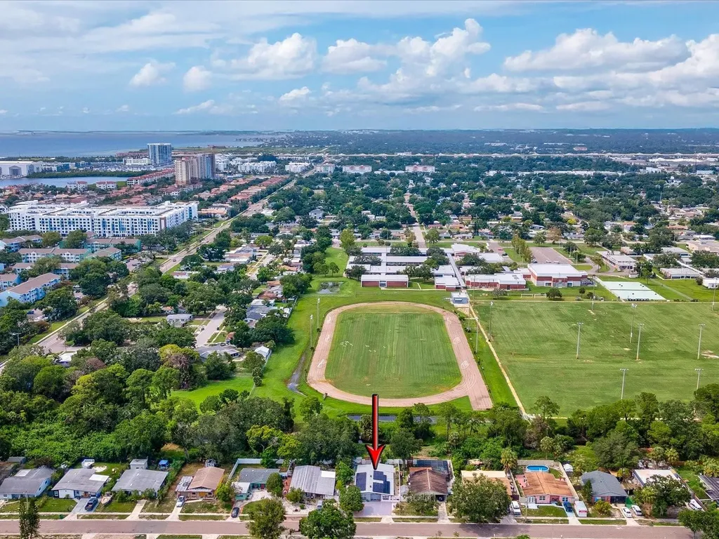 6518 S West Shore Circle Tampa FL 33616