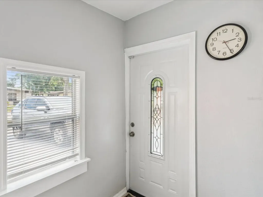 6518 S West Shore Circle Tampa FL 33616