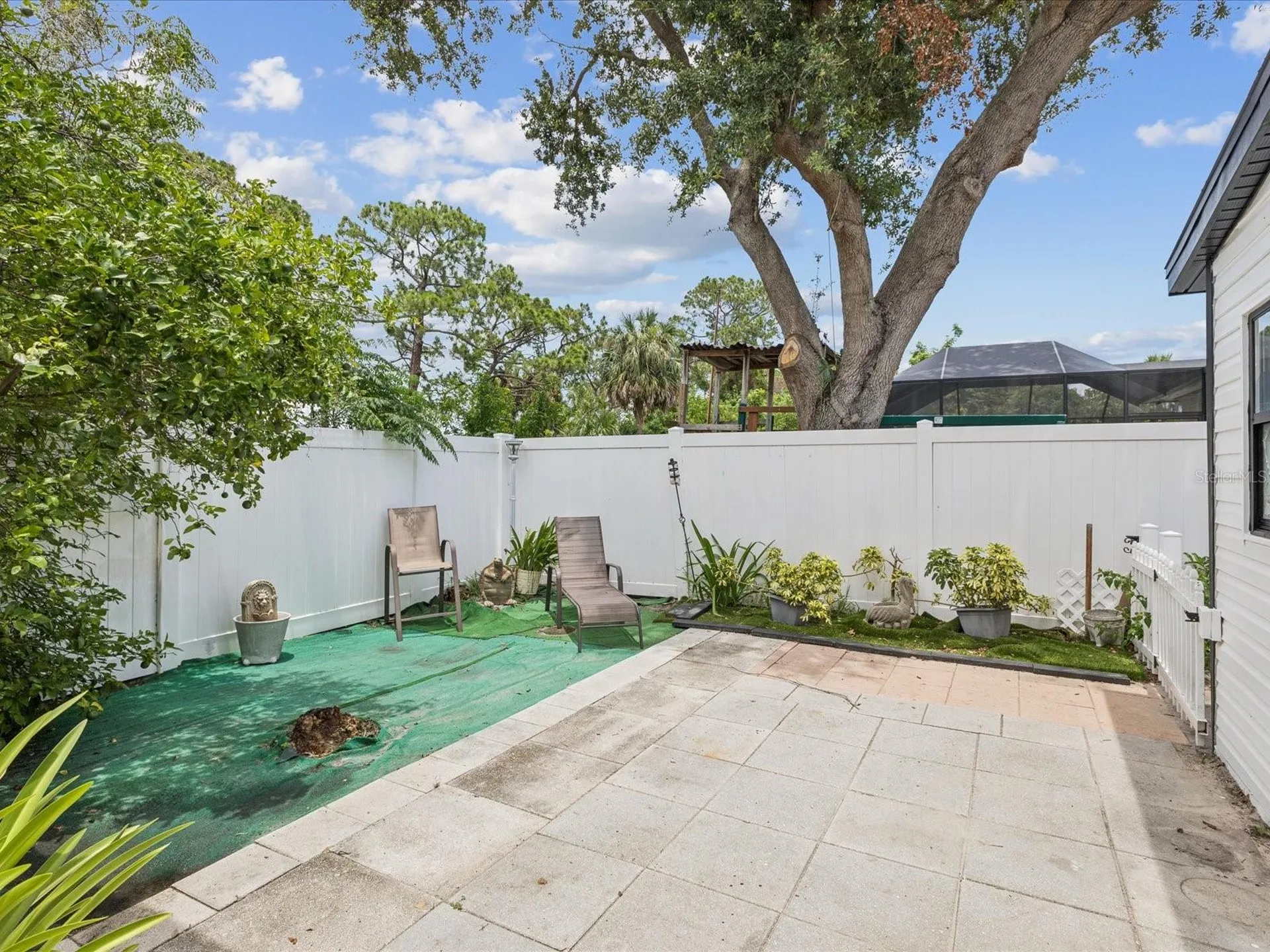 6518 S West Shore Circle Tampa FL 33616