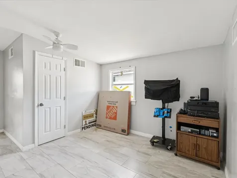 6518 S West Shore Circle Tampa FL 33616