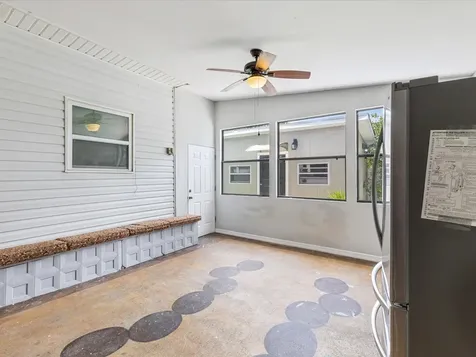6518 S West Shore Circle Tampa FL 33616