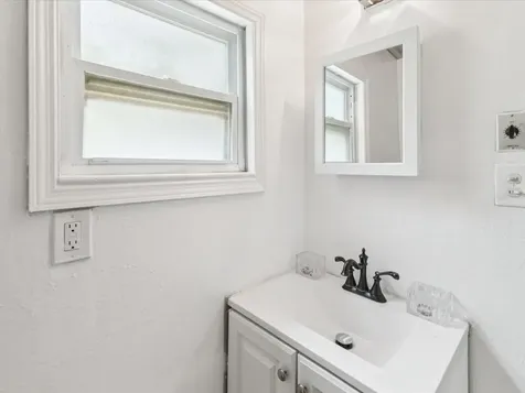 6518 S West Shore Circle Tampa FL 33616