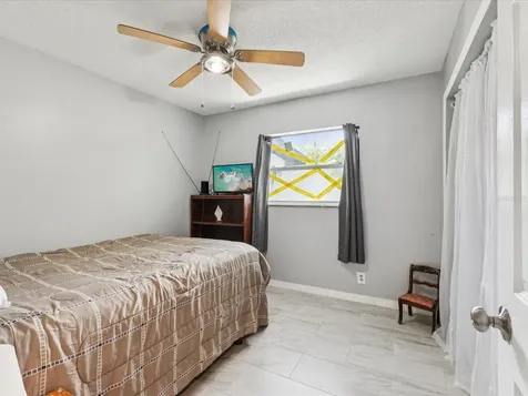 6518 S West Shore Circle Tampa FL 33616