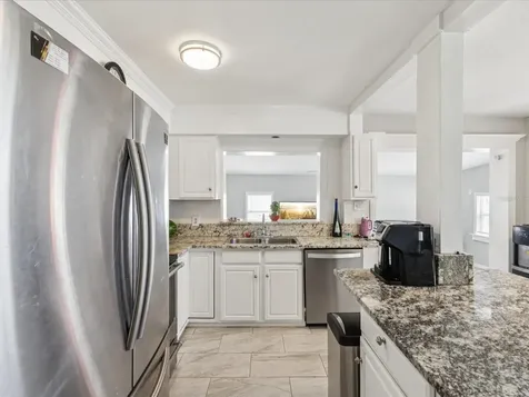 6518 S West Shore Circle Tampa FL 33616