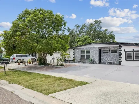 6518 S West Shore Circle Tampa FL 33616