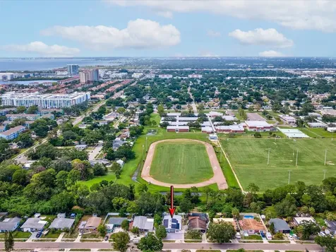 6518 S West Shore Circle Tampa FL 33616