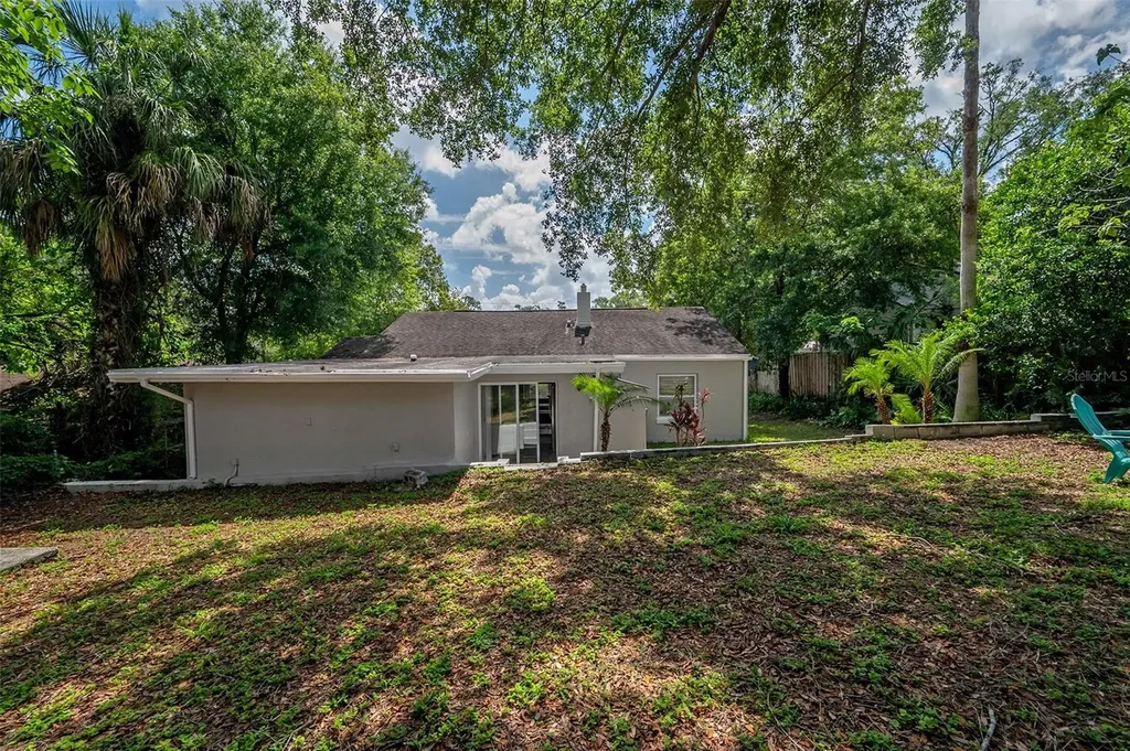 7204 N 15th Street Tampa FL 33610