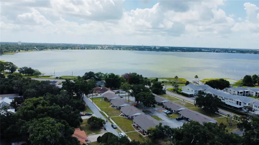 2097 Avenue H NW Winter Haven FL 33881