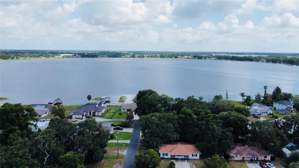 2097 Avenue H NW Winter Haven FL 33881