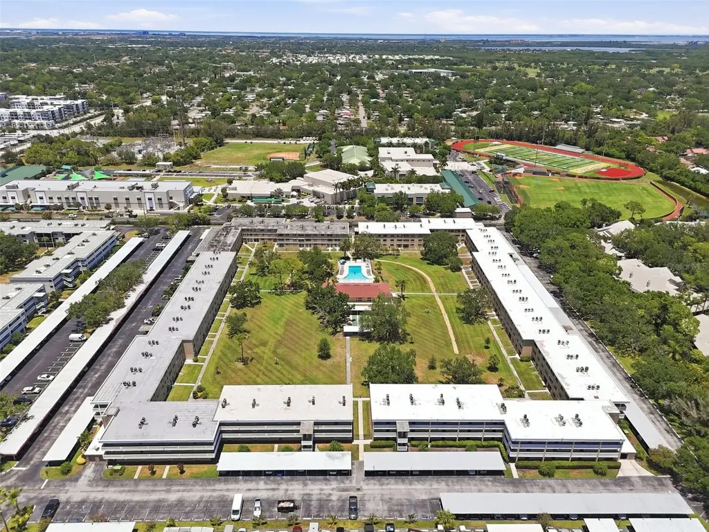 4915 Bay Street NE St Petersburg FL 33703
