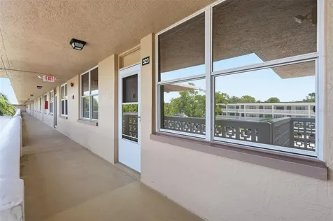 4915 Bay Street NE St Petersburg FL 33703