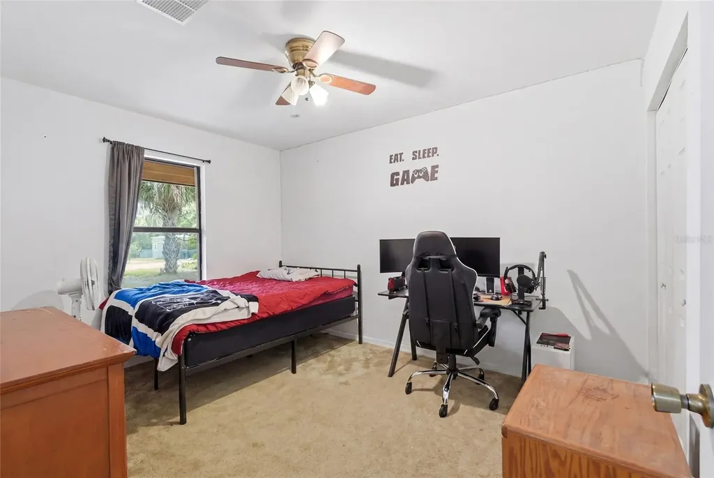 173 Little Orange Lake Drive Hawthorne FL 32640