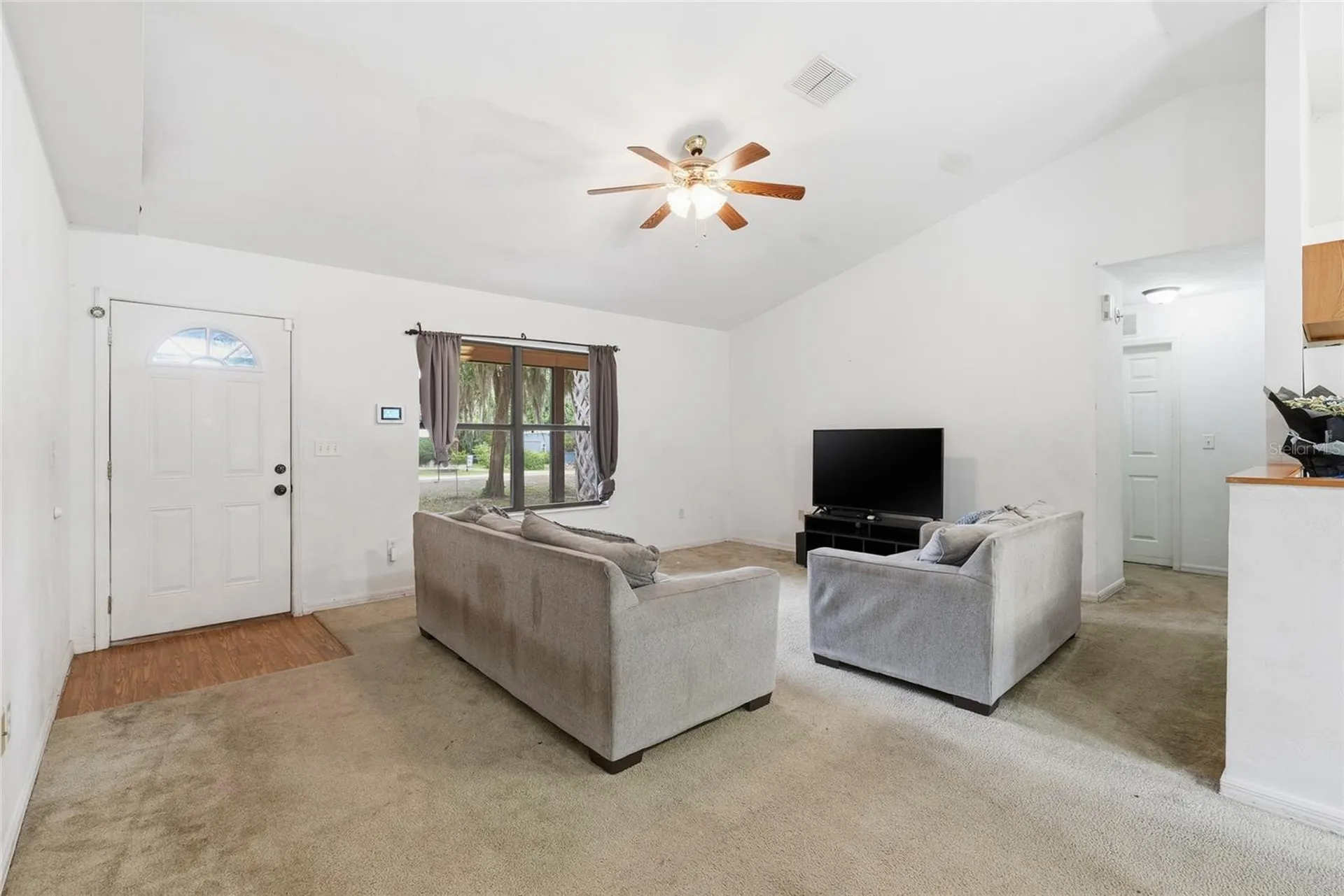 173 Little Orange Lake Drive Hawthorne FL 32640