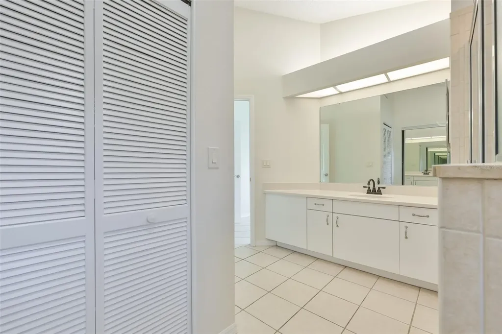 235 Linger Lane Sun City Center FL 33573