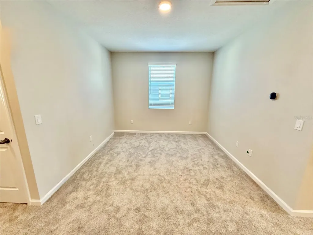 4715 E Campsite Loop Orlando FL 32824