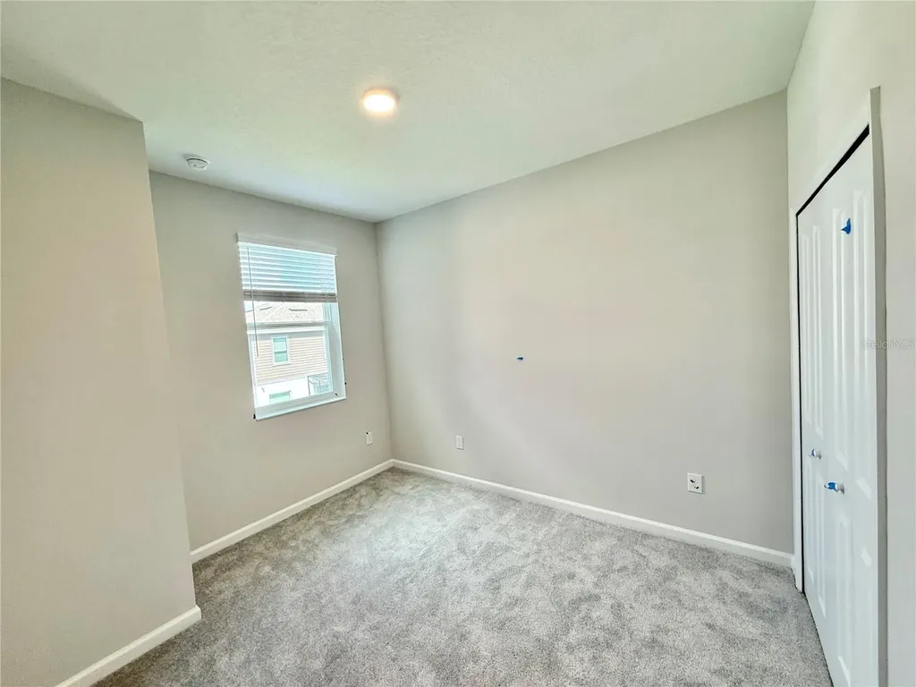4715 E Campsite Loop Orlando FL 32824