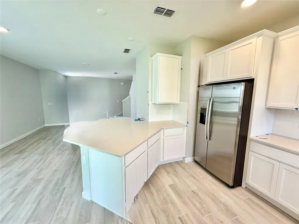4715 E Campsite Loop Orlando FL 32824