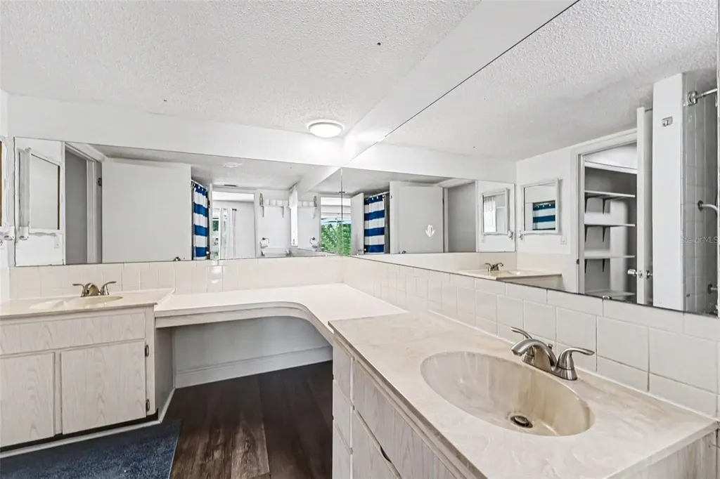 8040 Saybrook Drive Port Richey FL 34668