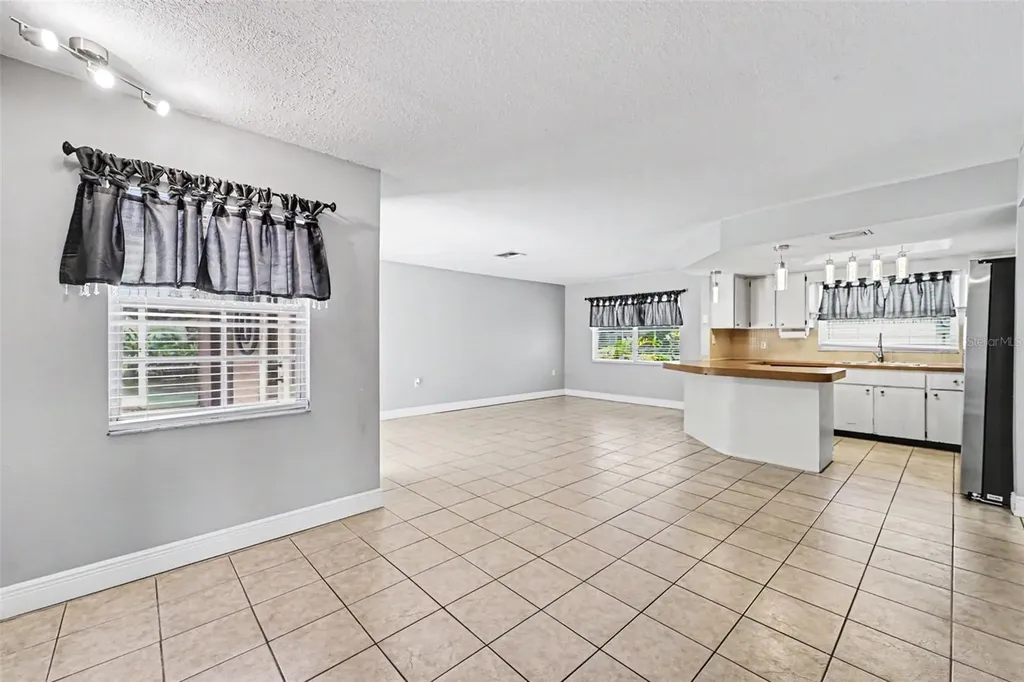 8040 Saybrook Drive Port Richey FL 34668