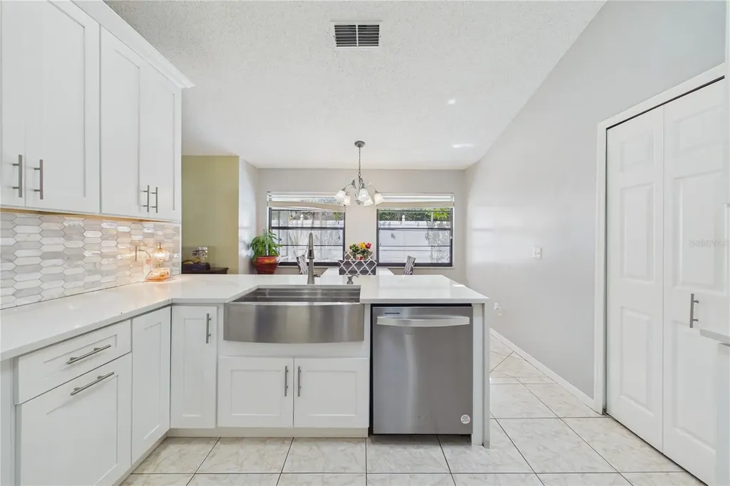 4386 Wyndcliff Circle Orlando FL 32817
