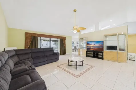 4386 Wyndcliff Circle Orlando FL 32817