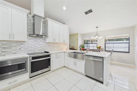 4386 Wyndcliff Circle Orlando FL 32817