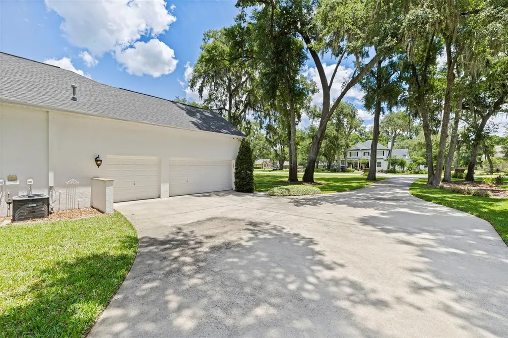 3502 Sam Allen Oaks Circle Plant City FL 33565