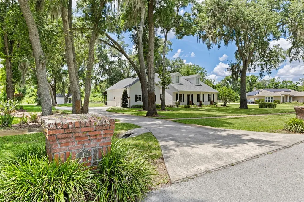 3502 Sam Allen Oaks Circle Plant City FL 33565