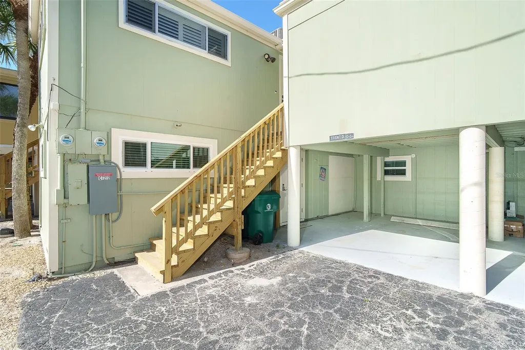 2980 N Beach Road Englewood FL 34223
