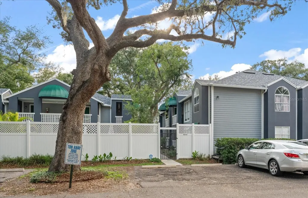 606 S Albany Avenue Tampa FL 33606