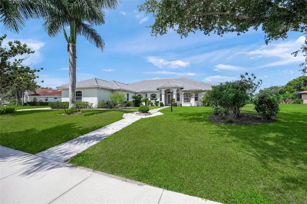 9043 Misty Creek Drive Sarasota FL 34241