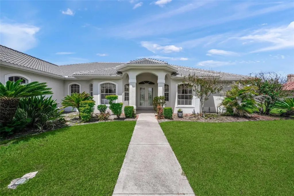 9043 Misty Creek Drive Sarasota FL 34241