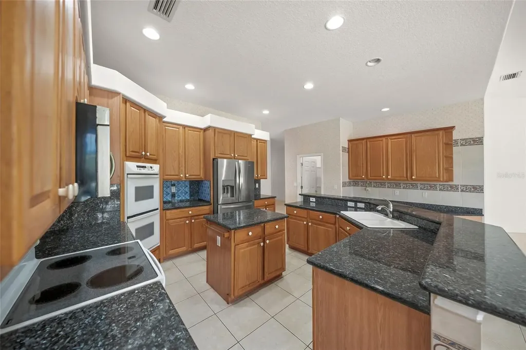 9043 Misty Creek Drive Sarasota FL 34241