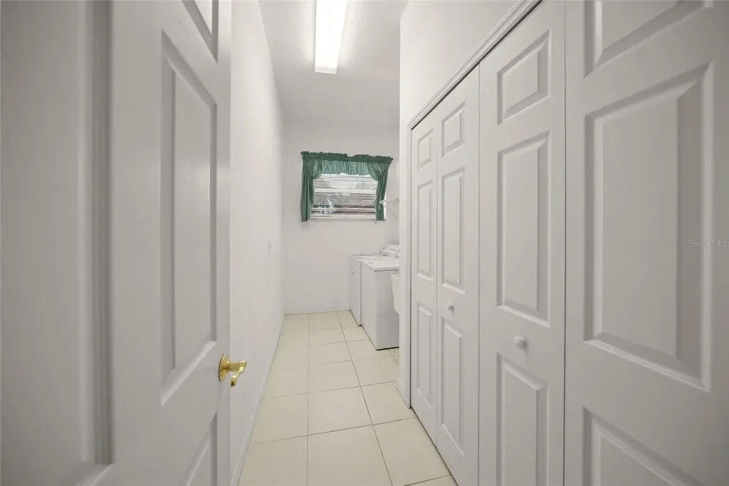 9043 Misty Creek Drive Sarasota FL 34241