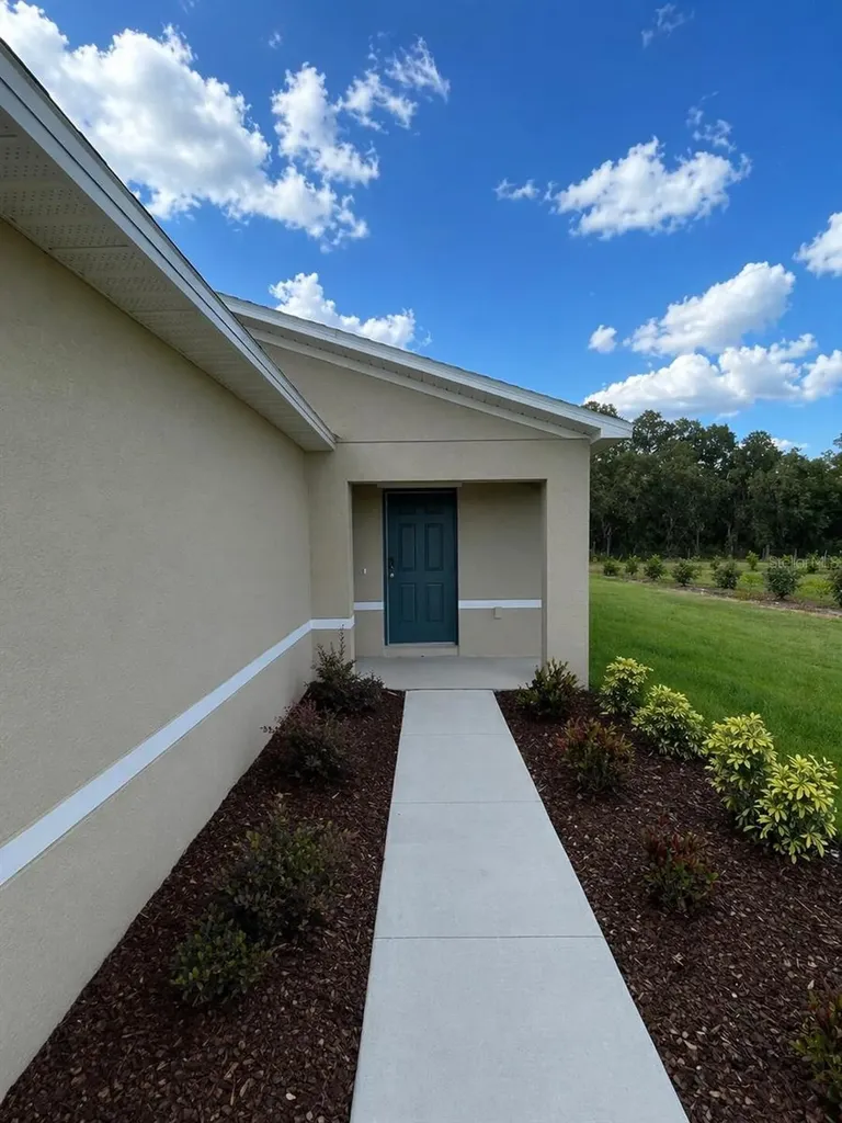 2093 Golden Beak Drive Eagle Lake FL 33839