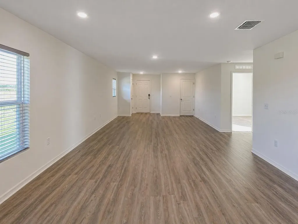 2093 Golden Beak Drive Eagle Lake FL 33839