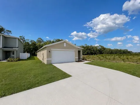 2093 Golden Beak Drive Eagle Lake FL 33839