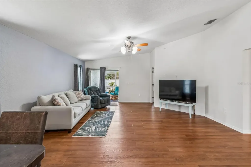 236 Foxtail Loop Davenport FL 33837