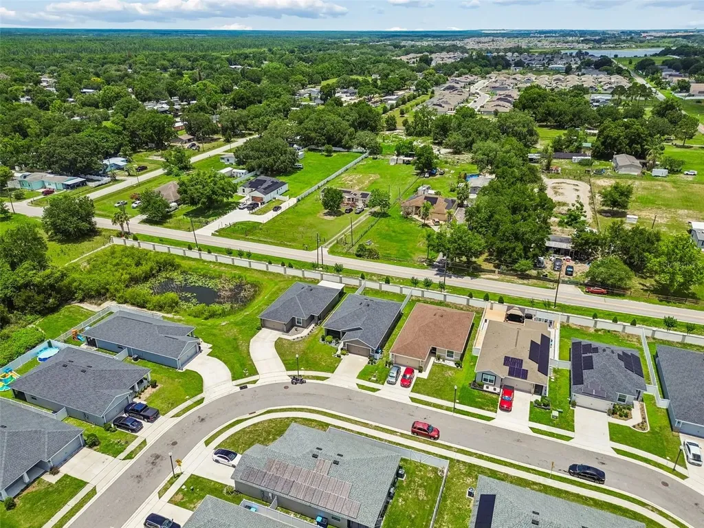 236 Foxtail Loop Davenport FL 33837