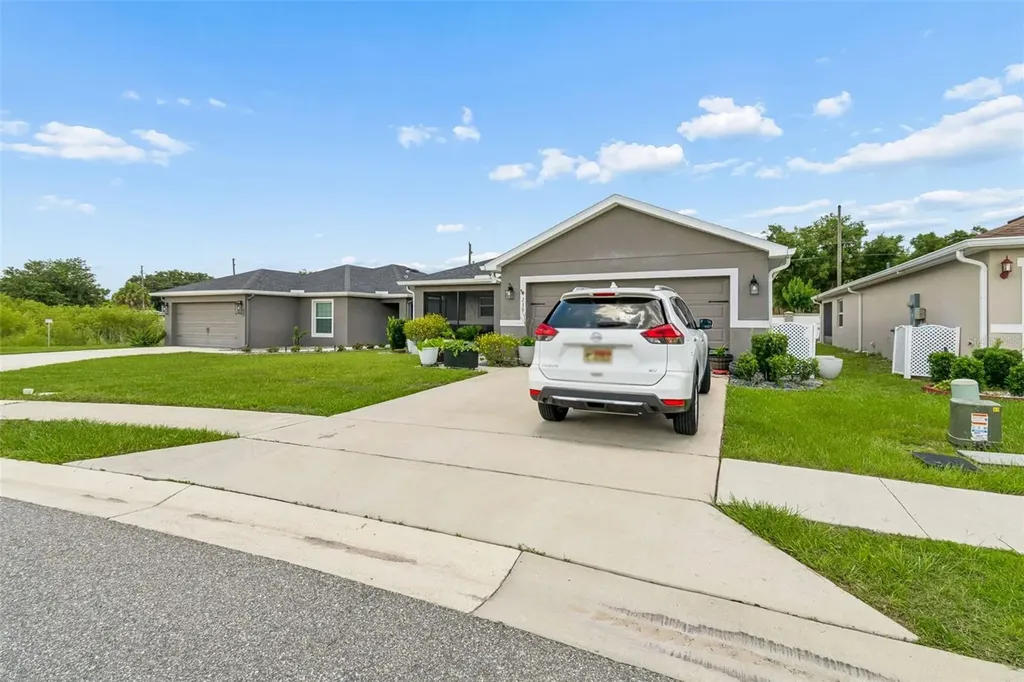 236 Foxtail Loop Davenport FL 33837