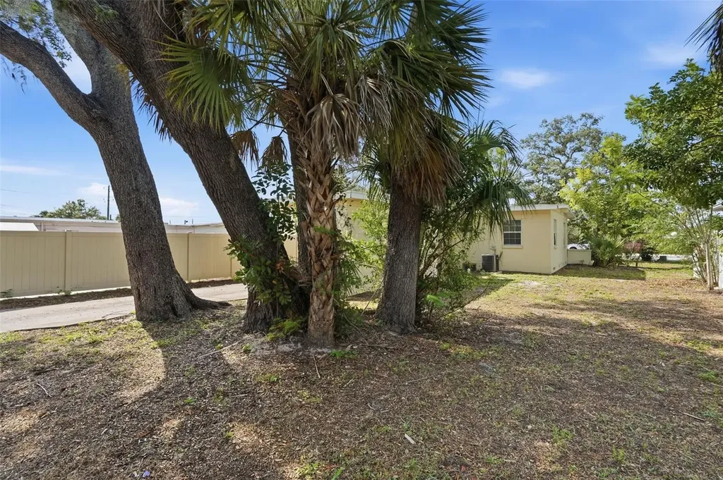 4826 S 8th Avenue S St Petersburg FL 33711
