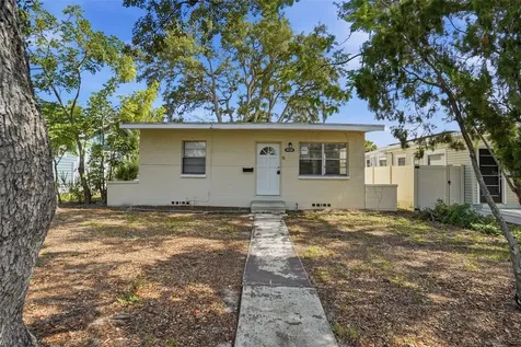 4826 S 8th Avenue S St Petersburg FL 33711